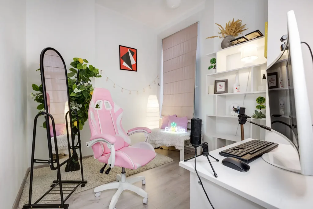 Интерьер студии комната